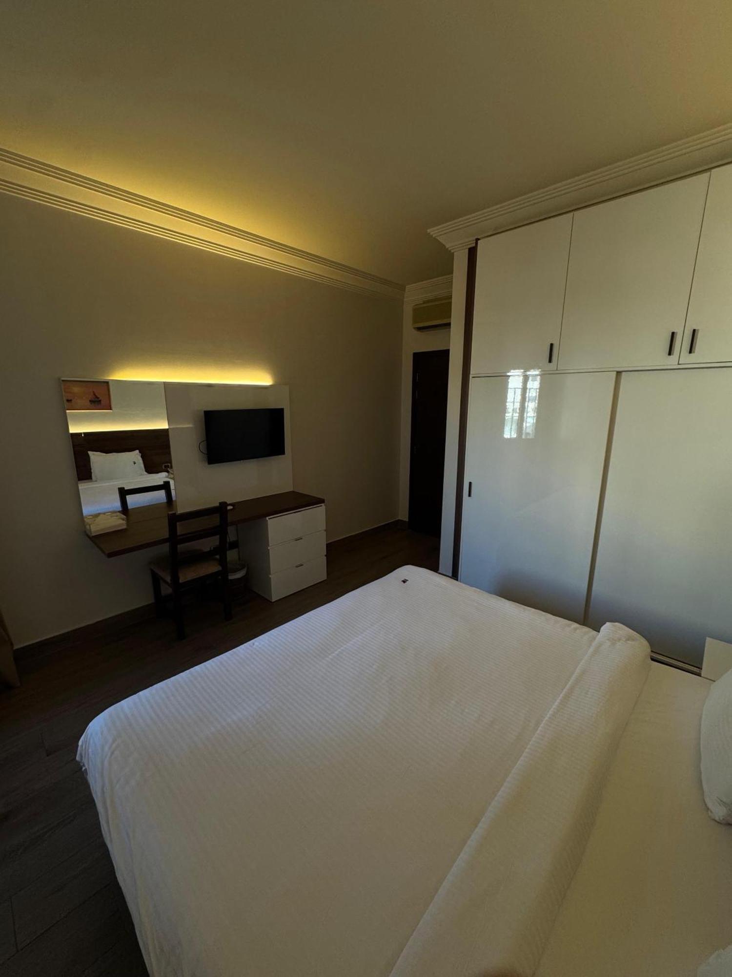 Ny Suites Beirut Eksteriør bilde